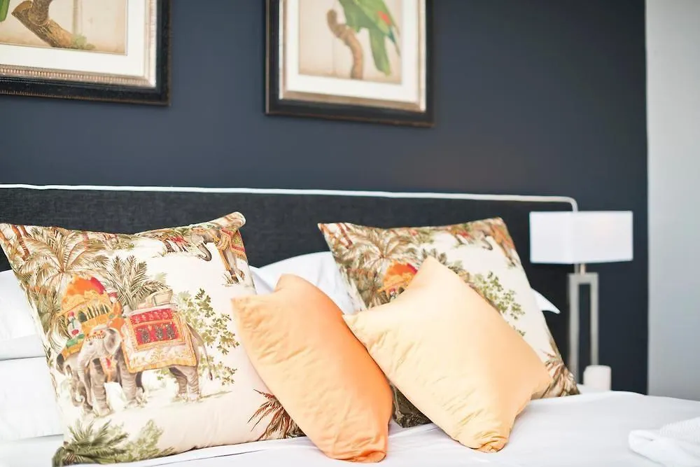*****  Springfield Lakes Boutique Hotel Australia