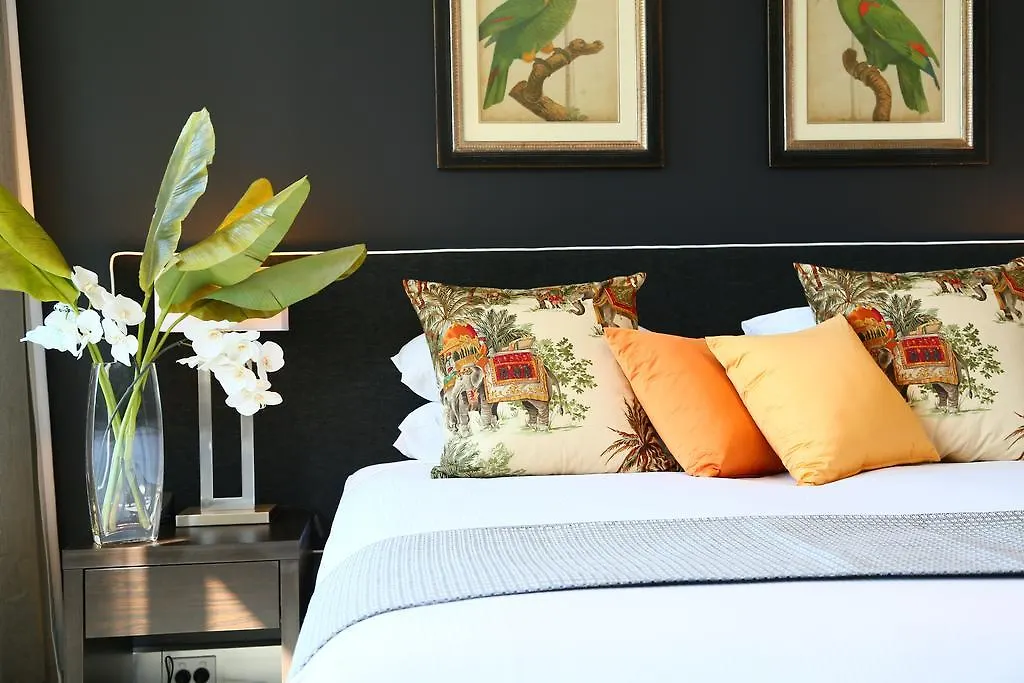 Springfield Lakes Boutique Hotel