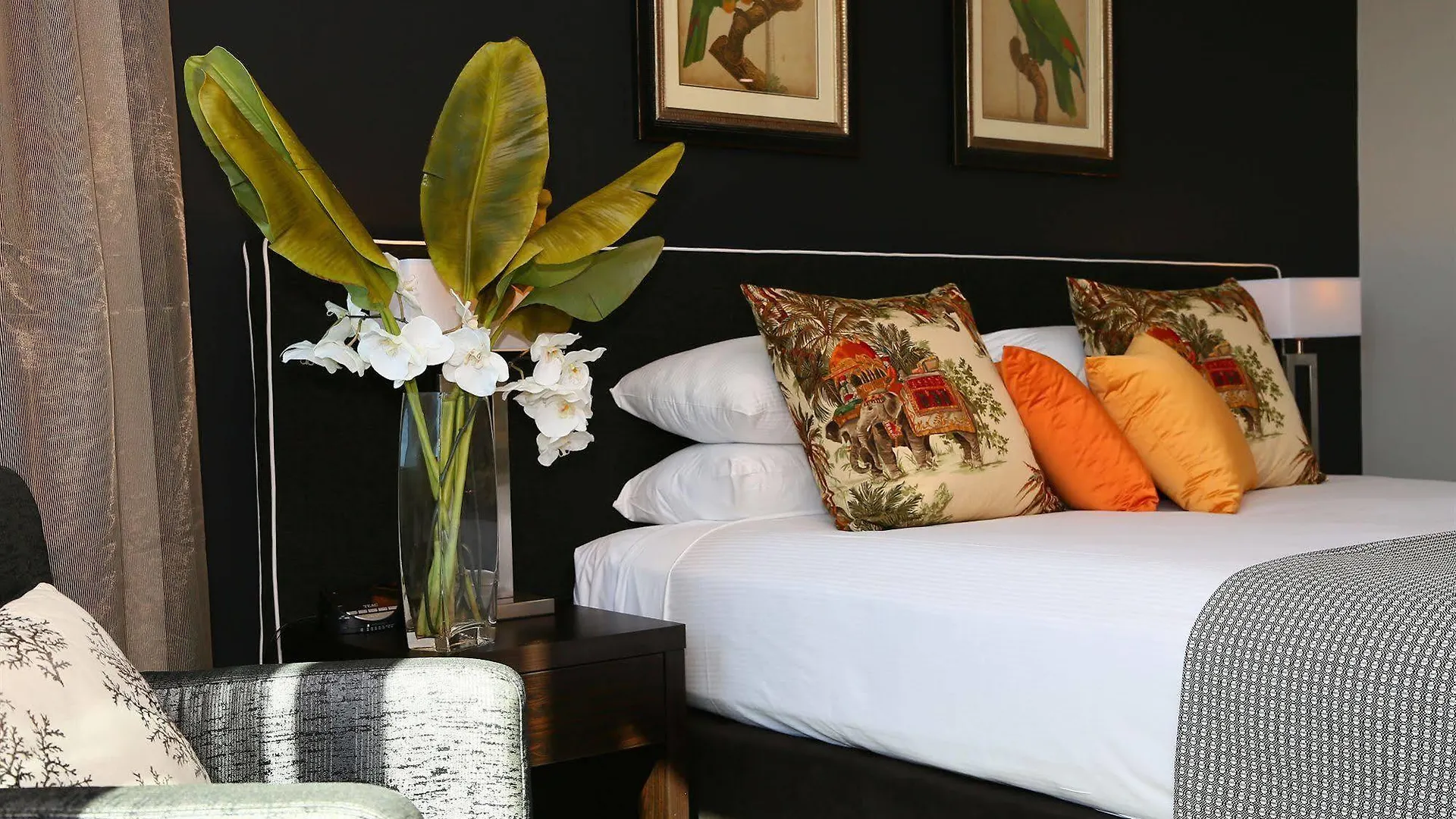 Springfield Lakes Boutique Hotel