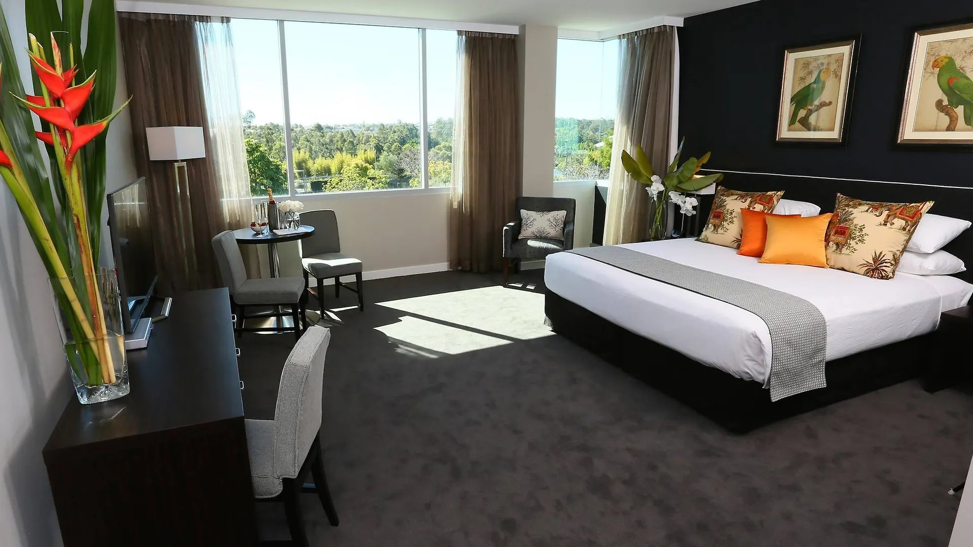 *****  Springfield Lakes Boutique Hotel Australia